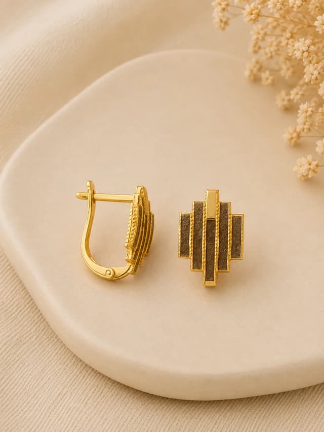 Art Deco Çizgili 14 Ayar Kırmızı Altın Küpe
